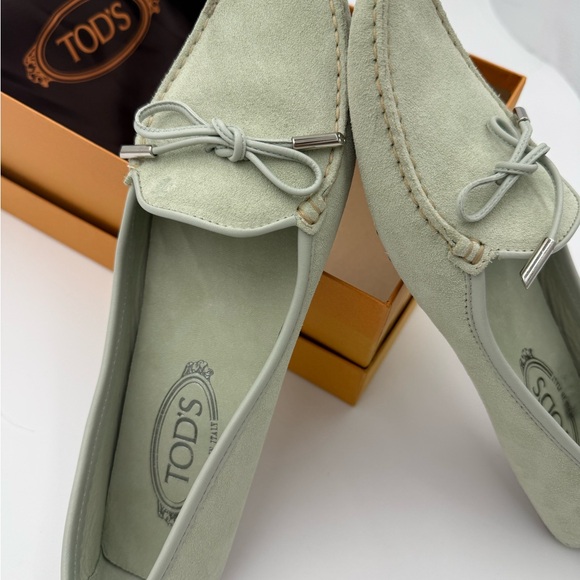 TOD'S Women's Suede Loafers - Light Green - Picture 1 of 14